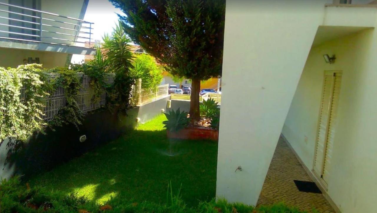 Вилла Sesimbra Charming Pool Duplex Bbk & Garden Экстерьер фото